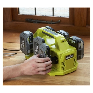 RYOBI Ryobi ONE+ Ładowarka wielofunkcyjna + akumulatory 4 el. 18 V